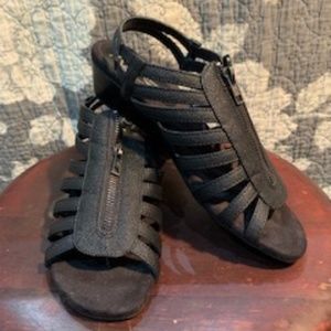 A2 Aerosoles Black Snake Yetaway Women"s sandal Size 91/2